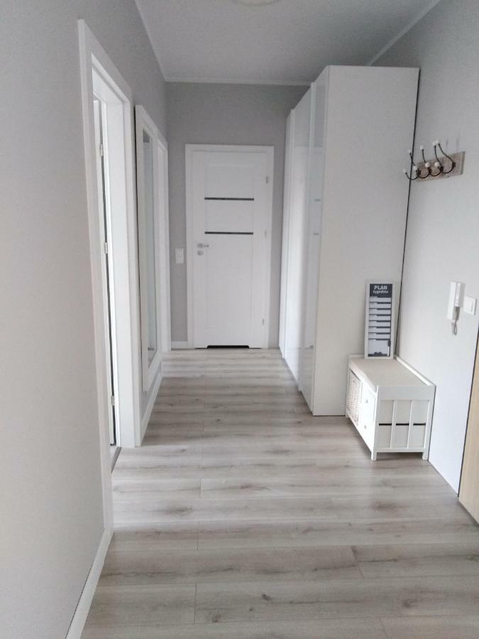Apartament Manhattan Os.Jarzebinowe 슈체친 외부 사진